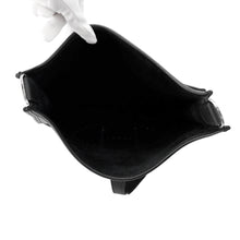 Load image into Gallery viewer, HERMES Evelyne3 Black Taurillon Clemence Size PM
