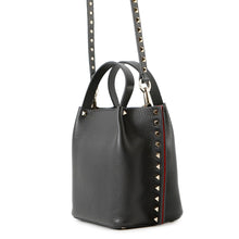 将图像加载到图库查看器中，Valentino Garavani RockStudded Tote Bag Black5W5B0K68CDV Leather
