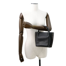 将图像加载到图库查看器中，Valentino Garavani RockStudded Tote Bag Black5W5B0K68CDV Leather
