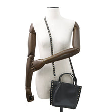 将图像加载到图库查看器中，Valentino Garavani RockStudded Tote Bag Black5W5B0K68CDV Leather
