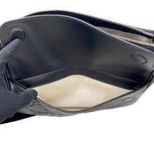将图像加载到图库查看器中，GUCCI GG-embossed messenger bag Black658565 Leather
