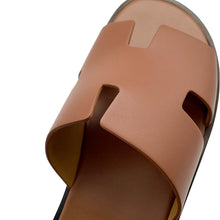 Load image into Gallery viewer, HERMES Izmir Sandals Gold Leather Size 43
