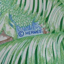将图像加载到图库查看器中，HERMES Carre Fauve Tropical Size 90 Blue/Vert/JauneSoufre Silk100%
