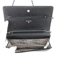 将图像加载到图库查看器中，CHANEL Cambon Chain Wallet Black/SilverA46646 Leather
