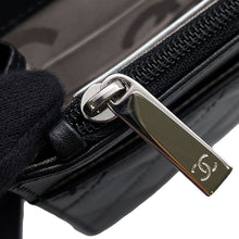 将图像加载到图库查看器中，CHANEL Cambon Chain Wallet Black/SilverA46646 Leather
