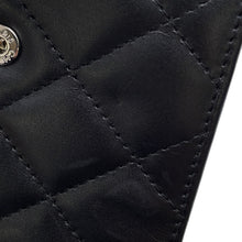 Load image into Gallery viewer, CHANEL Cambon Kiss LockWallet Black/WhiteA26720 Leather
