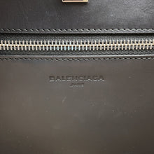 Load image into Gallery viewer, BALENCIAGA one belt Beige/Black410224 Raffia Leather
