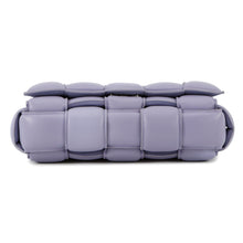 将图像加载到图库查看器中，Bottega Veneta Maxi INTRECCIATO Padded Cassette Shoulder Bag Purple591970 Leather

