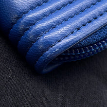 将图像加载到图库查看器中，CHANEL Boy Chanel Compact Wallet BlueA80602 Leather
