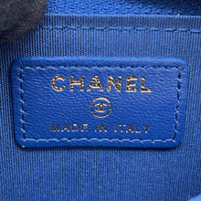 将图像加载到图库查看器中，CHANEL Boy Chanel Compact Wallet BlueA80602 Leather
