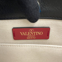 将图像加载到图库查看器中，Valentino Garavani VLTN Lock Studded 2-Way Bag Ivory/BlackZW2B0H19FWB Canvas Leather
