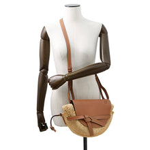 将图像加载到图库查看器中，LOEWE Gate Shoulder Bag Tan/Natural329.13.T20 Raffia Leather Size Small
