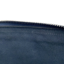 将图像加载到图库查看器中，Valentino Garavani VLTN Crossbody Bag Navy Leather
