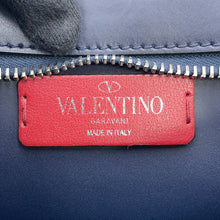 将图像加载到图库查看器中，Valentino Garavani VLTN Crossbody Bag Navy Leather
