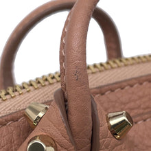 将图像加载到图库查看器中，Christian Louboutin Bag Charm Jasmin Flower Leather
