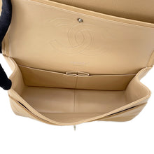 将图像加载到图库查看器中，CHANEL Matelasse W Flap ChainShoulder Bag BeigeA58600 Caviar Leather Size 30
