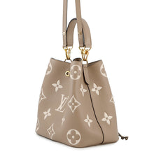 将图像加载到图库查看器中，LOUIS VUITTON Neonoe Tourterelle claimM45555 Bicolor Monogram Empreinte Leather Size MM

