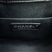 将图像加载到图库查看器中，CHANEL CC Bucket Black/BeigeA93354 Caviar Leather
