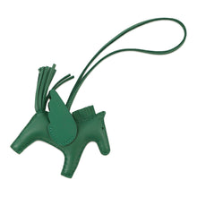 Load image into Gallery viewer, HERMES Rodeo Pegasus Vert Moyen Lambskin Size PM
