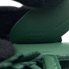 Load image into Gallery viewer, HERMES Rodeo Pegasus Vert Moyen Lambskin Size PM
