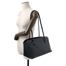 将图像加载到图库查看器中，The Row Terrace Shoulder Bag BlackW1292 Leather
