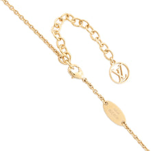 Load image into Gallery viewer, LOUIS VUITTON Collier Essential V Perle GoldM68358 Resin(Pearl) Metal
