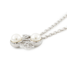 将图像加载到图库查看器中，CHANEL CC Logo Faux Pearl Necklace Silver Metal Faux Pearl Rhinestone
