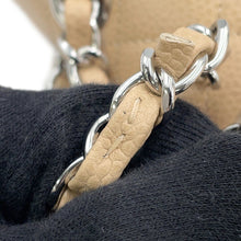 将图像加载到图库查看器中，CHANEL Matelasse W Flap ChainShoulder Bag BeigeA01113 Caviar Leather Size 23
