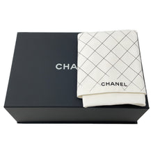 将图像加载到图库查看器中，CHANEL Matelasse W Flap ChainShoulder Bag BeigeA01113 Caviar Leather Size 23
