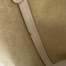 Load image into Gallery viewer, HERMES in-the-loop Tote Bag Beton Taurillon Clemence Swift Leather Size 18
