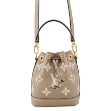 将图像加载到图库查看器中，LOUIS VUITTON Nano Noe Tourterelle claimM46291 Bicolor Monogram Empreinte Leather
