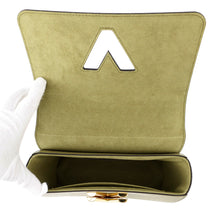 将图像加载到图库查看器中，LOUIS VUITTON Twist Khaki/WhiteM59884 Epi Leather Size MM
