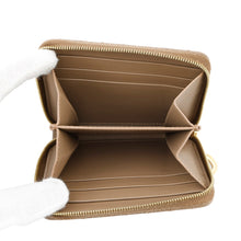 将图像加载到图库查看器中，CELINE CBag Charm Compact Zip Wallet Brown10B663BFL Leather

