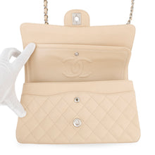 Load image into Gallery viewer, CHANEL Matelasse W Flap ChainShoulder Bag BeigeA01112 Caviar Leather Size 25
