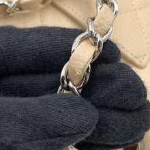 Load image into Gallery viewer, CHANEL Matelasse W Flap ChainShoulder Bag BeigeA01112 Caviar Leather Size 25
