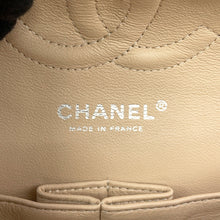 Load image into Gallery viewer, CHANEL Matelasse W Flap ChainShoulder Bag BeigeA01112 Caviar Leather Size 25
