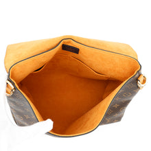 Load image into Gallery viewer, LOUIS VUITTON Beaubourg BrownM43953 Monogram Size MM
