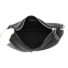 将图像加载到图库查看器中，PRADA Re-Edition 2005 Re-Nylon Shoulder Bag Black1BH204 Nylon
