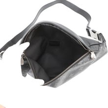Load image into Gallery viewer, LOUIS VUITTON Discovery・Bumbag NoirM44336 Monogram Eclipse
