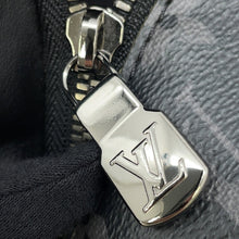 Load image into Gallery viewer, LOUIS VUITTON Discovery・Bumbag NoirM44336 Monogram Eclipse
