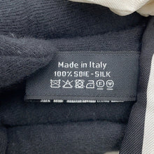 Load image into Gallery viewer, CHANEL Scrunchie ribbon logo White/BlackAA7530 Silk100%

