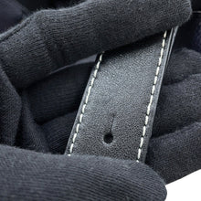 将图像加载到图库查看器中，LOEWE hammock Navy/Black38712KBN60 Leather Size Small
