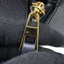 将图像加载到图库查看器中，LOEWE hammock Navy/Black38712KBN60 Leather Size Small
