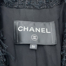 Load image into Gallery viewer, CHANEL CC Logo Lion Head Button Tweed Jacket Size 36 BlackP72390 Cotton Polyester Rhinestone
