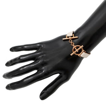 将图像加载到图库查看器中，HERMES Leather Bracelet Croisier Size T2 Nata Swift Leather
