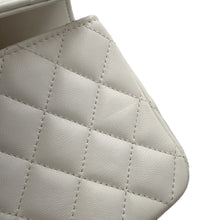 将图像加载到图库查看器中，CHANEL Matelasse Top Handle Bag WhiteAS5243 Lambskin Size 20
