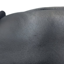 将图像加载到图库查看器中，LOEWE Puffer Flamenco Clutch Bag BlackA411FC1X67 Leather
