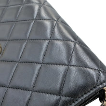 将图像加载到图库查看器中，CHANEL Chain wallet with Bag Charm BlackAP1960 Lambskin/Faux Pearl /Rhinestone
