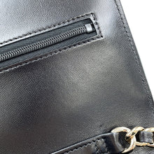将图像加载到图库查看器中，CHANEL Chain wallet with Bag Charm BlackAP1960 Lambskin/Faux Pearl /Rhinestone
