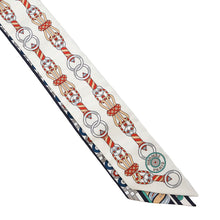 将图像加载到图库查看器中，HERMES Twilly Scarf, Harnais en Rosace Creme/Ciel/Ochre Silk 100%
